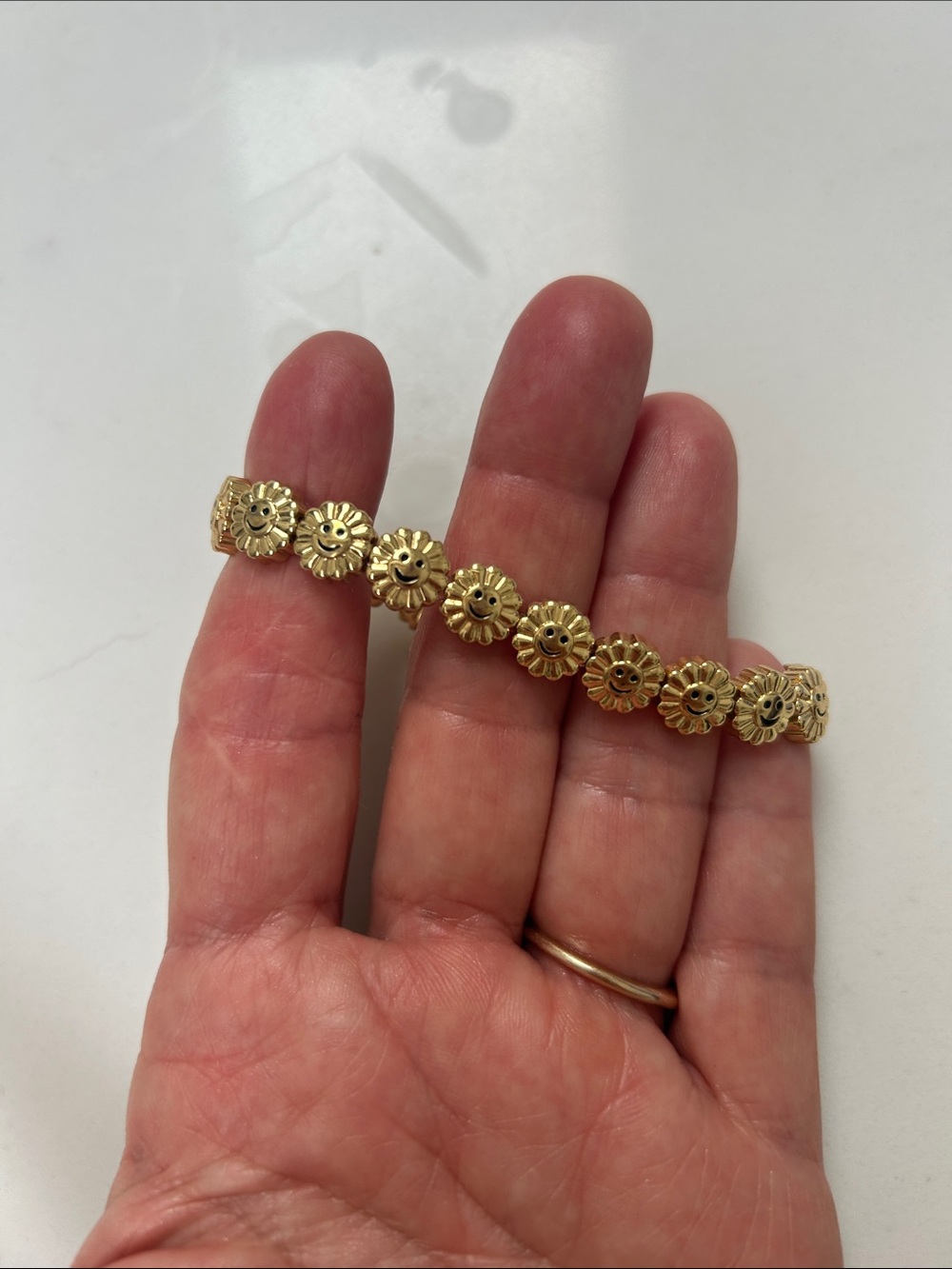 Lisa Gozlan Smiley face daisy bracelet